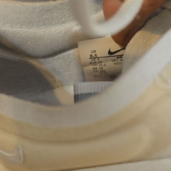 NIKE Air Max  White running Women's Size 8.5 - Picture 7 of 7